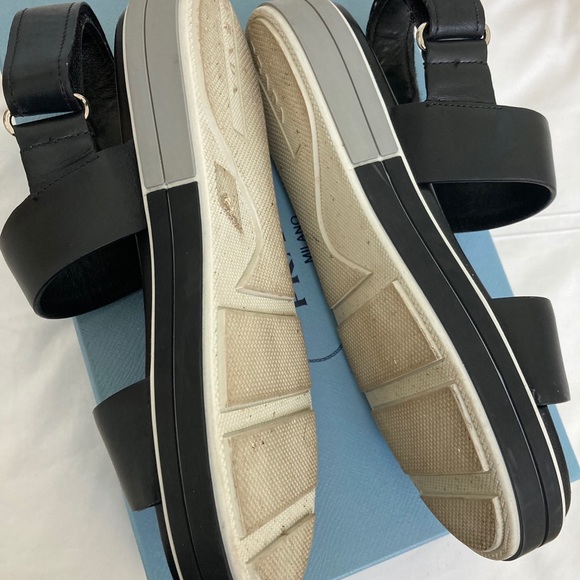 Prada sandals - Picture 4 of 8